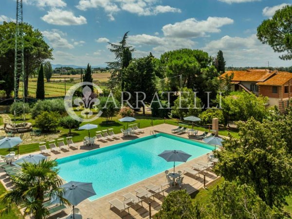 villa in vendita a Castiglione del Lago