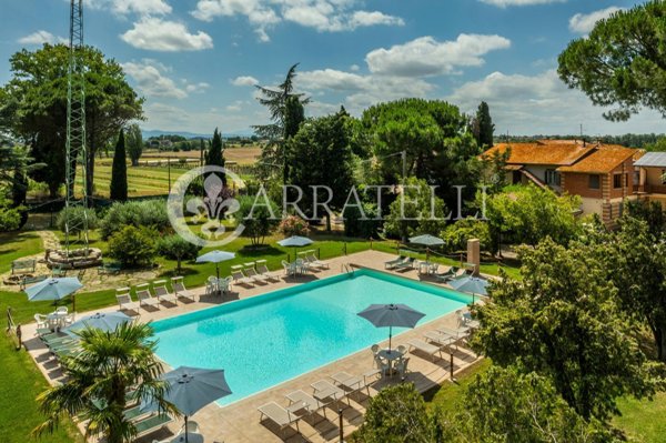 villa in vendita a Castiglione del Lago