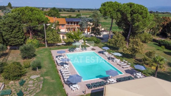 casa indipendente in vendita a Castiglione del Lago