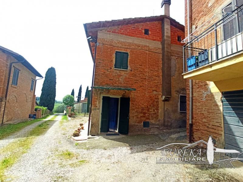casa semindipendente in vendita a Castiglione del Lago in zona Casamaggiore