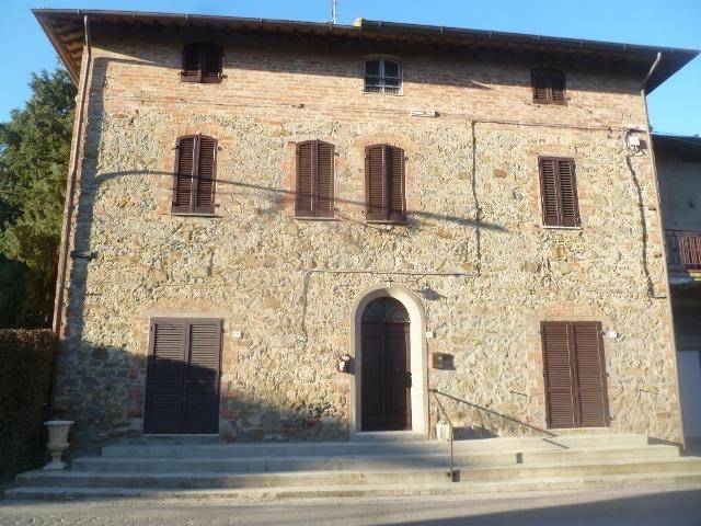 casa indipendente in vendita a Castiglione del Lago in zona Panicarola