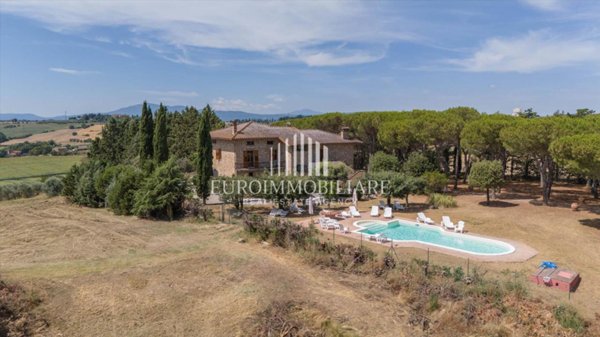 casa indipendente in vendita a Castiglione del Lago