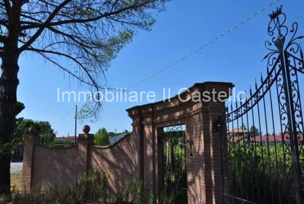 ufficio in vendita a Castiglione del Lago in zona Piana