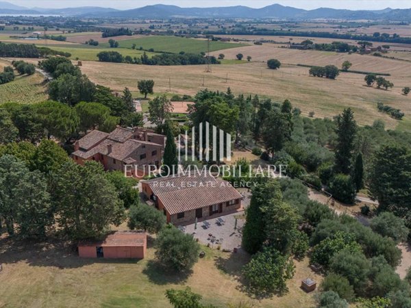 casa indipendente in vendita a Castiglione del Lago