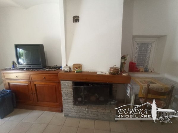 casa indipendente in vendita a Castiglione del Lago in zona Piana