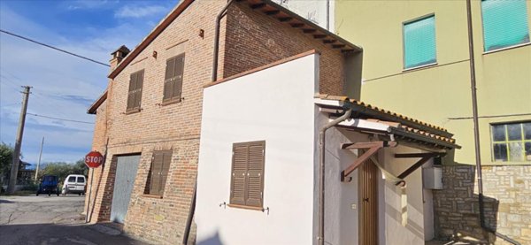 casa indipendente in vendita a Castiglione del Lago in zona Panicarola