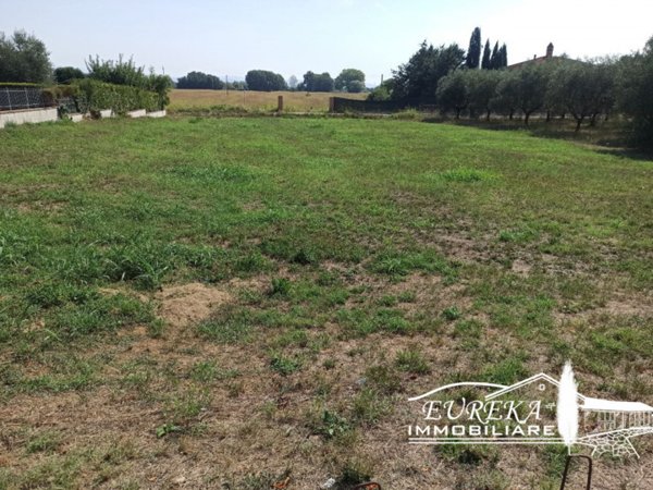 terreno edificabile in vendita a Castiglione del Lago