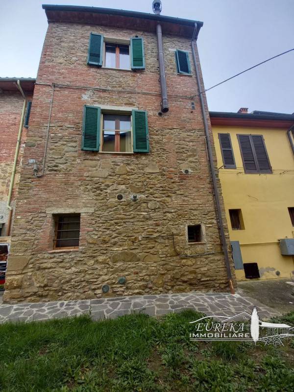 casa indipendente in vendita a Castiglione del Lago in zona Macchie