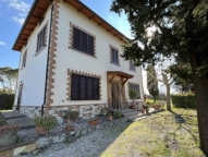 casa indipendente in vendita a Castiglione del Lago