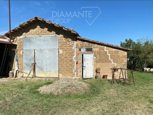 casale in vendita a Castiglione del Lago