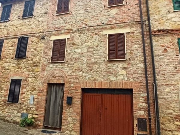 casa indipendente in vendita a Castiglione del Lago