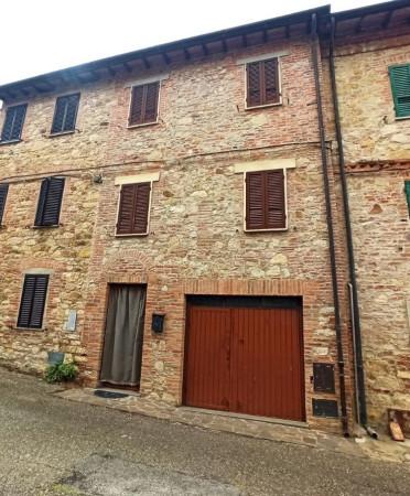 casa indipendente in vendita a Castiglione del Lago