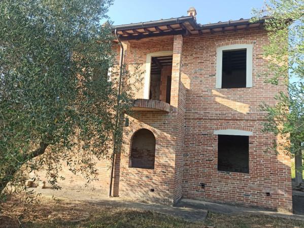 casa indipendente in vendita a Castiglione del Lago