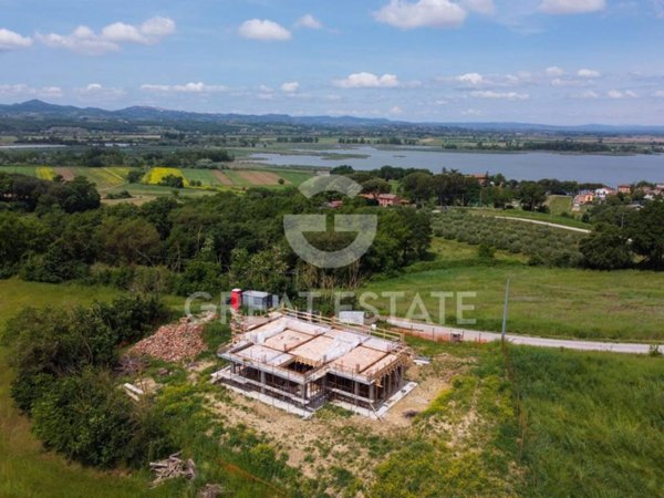 casa indipendente in vendita a Castiglione del Lago