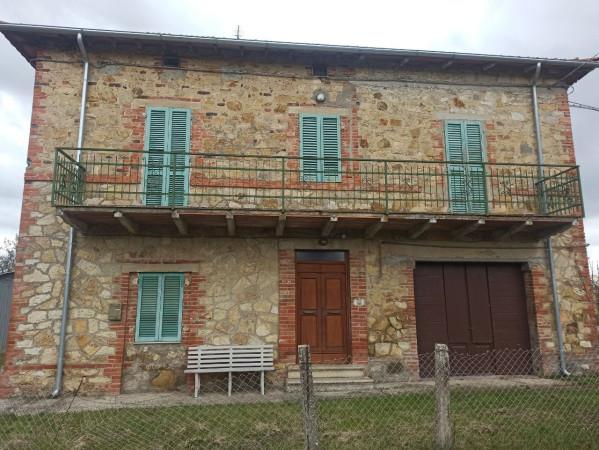 casa indipendente in vendita a Castiglione del Lago