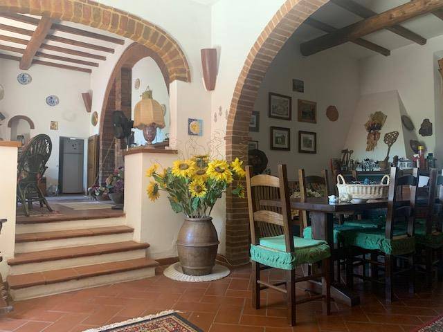 casa indipendente in vendita a Castiglione del Lago