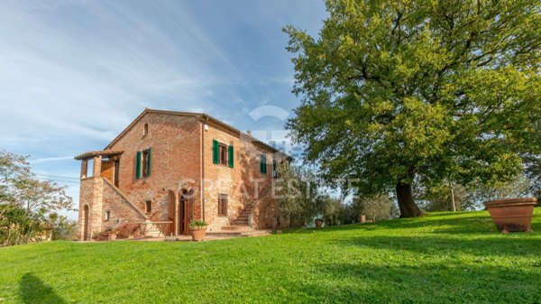 casa indipendente in vendita a Castiglione del Lago