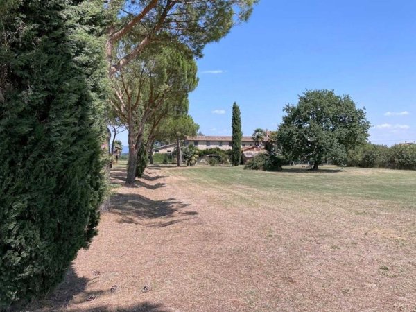 casa indipendente in vendita a Castiglione del Lago