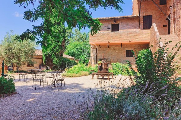 casa indipendente in vendita a Castiglione del Lago