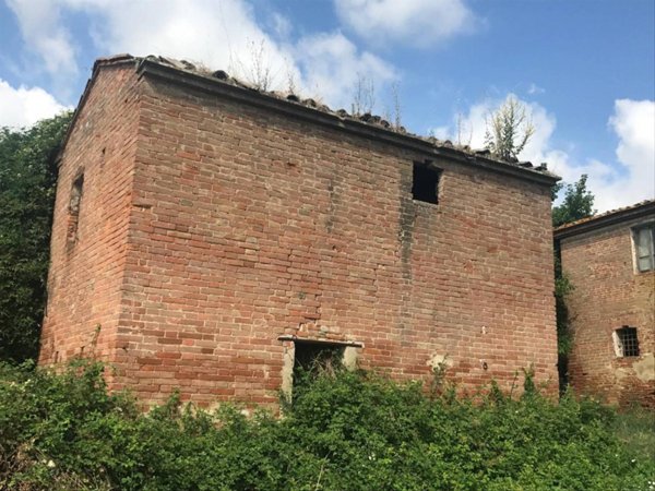 casa indipendente in vendita a Castiglione del Lago