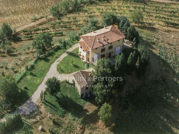 casa indipendente in vendita a Castiglione del Lago