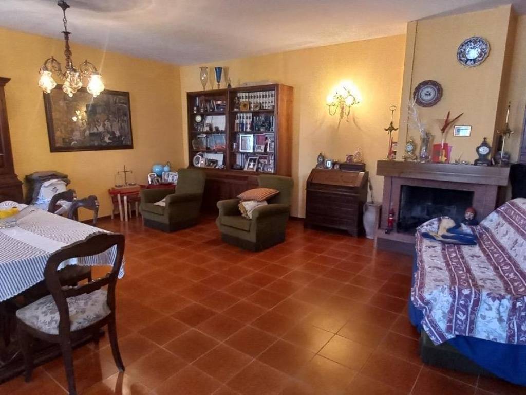 casa indipendente in vendita a Castiglione del Lago