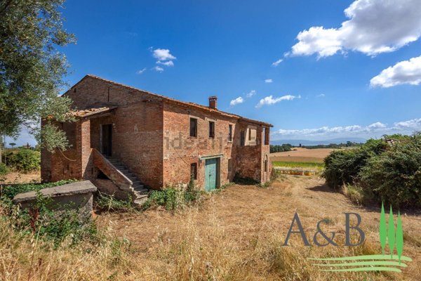 casa indipendente in vendita a Castiglione del Lago