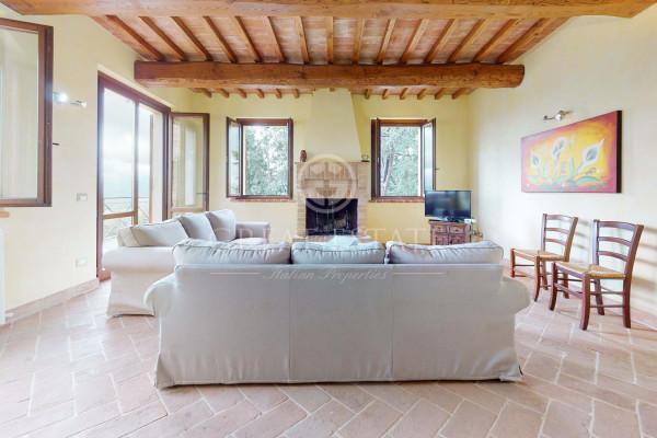 casa indipendente in vendita a Castiglione del Lago