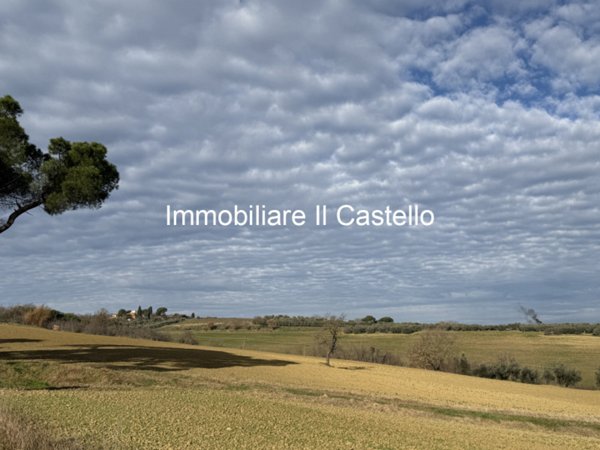 ufficio in vendita a Castiglione del Lago in zona Casamaggiore