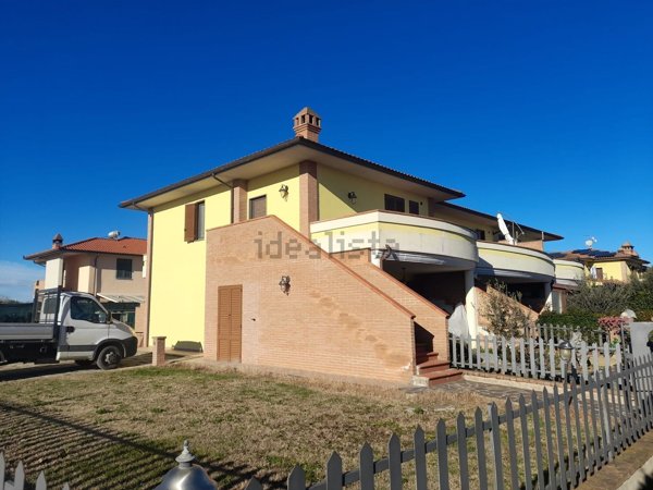 appartamento in vendita a Castiglione del Lago in zona Piana