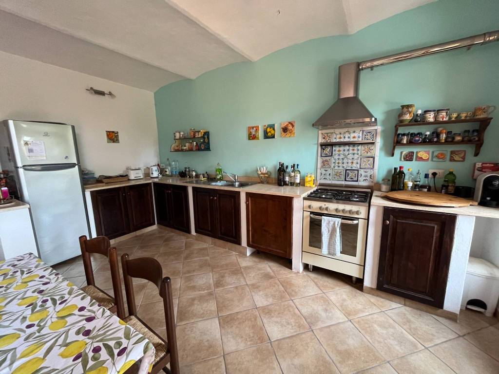 quadrivano in vendita a Castiglione del Lago