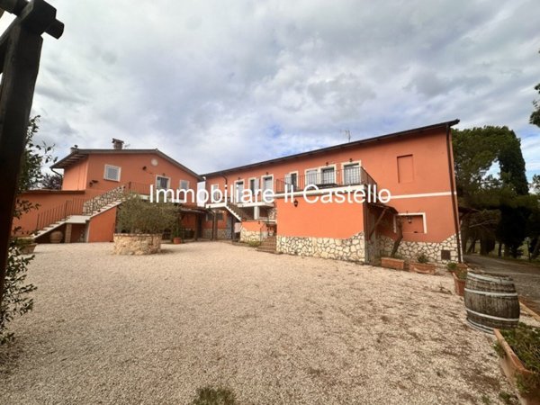 negozio in vendita a Castiglione del Lago