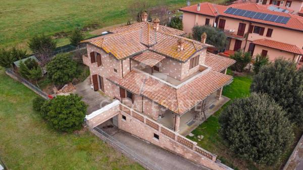 casa indipendente in vendita a Castiglione del Lago