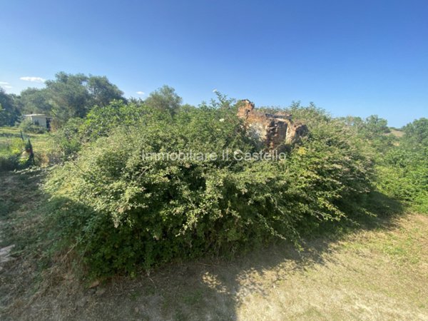 casa indipendente in vendita a Castiglione del Lago in zona Gioiella