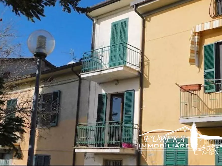 casa indipendente in vendita a Castiglione del Lago in zona Macchie