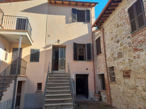 casa indipendente in vendita a Castiglione del Lago