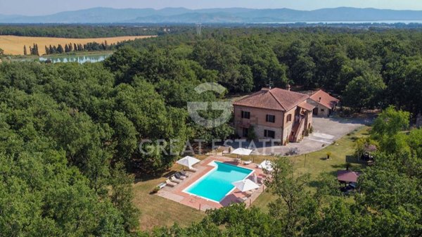 casa indipendente in vendita a Castiglione del Lago