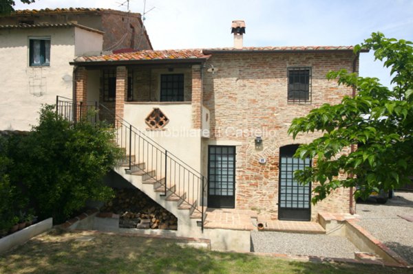 casa indipendente in vendita a Castiglione del Lago