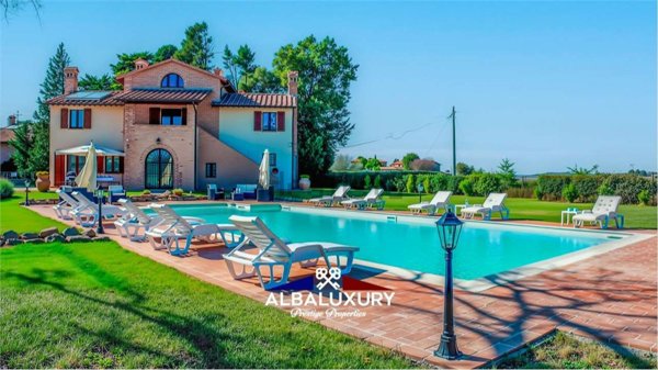 casa indipendente in vendita a Castiglione del Lago