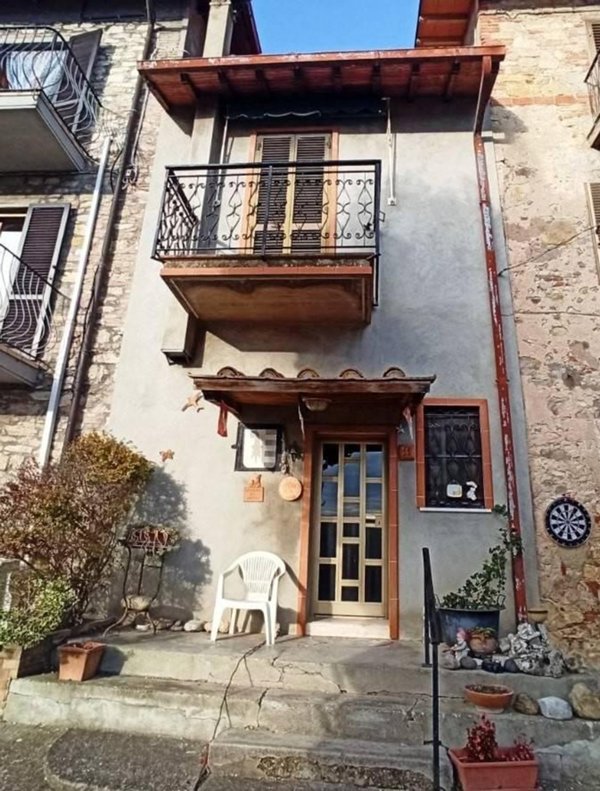 casa indipendente in vendita a Castiglione del Lago