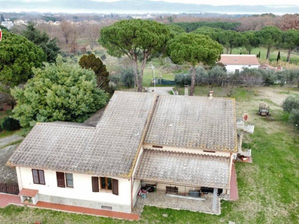 casa indipendente in vendita a Castiglione del Lago