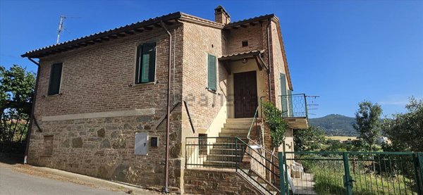 casa indipendente in vendita a Castiglione del Lago