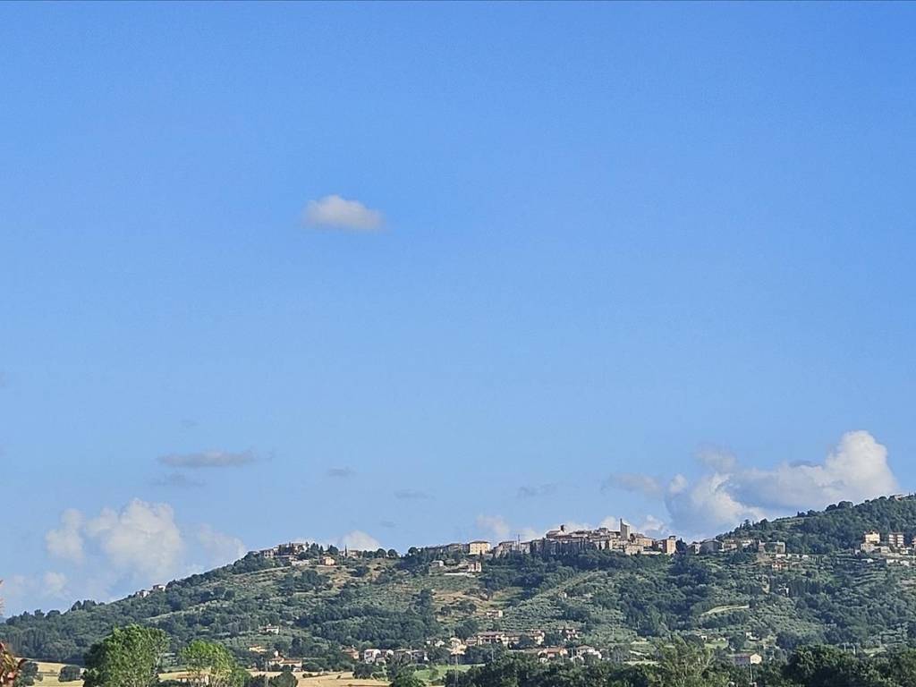 casa indipendente in vendita a Castiglione del Lago