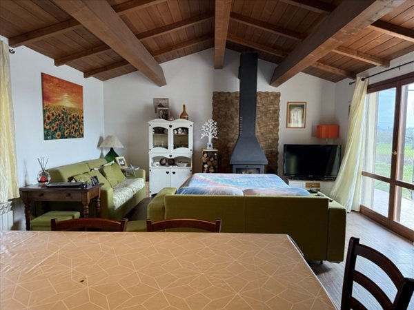 casa indipendente in vendita a Castiglione del Lago