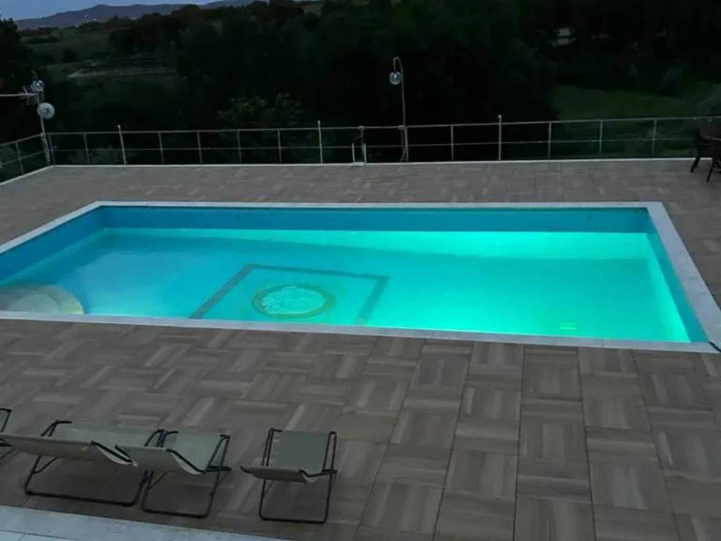 casa indipendente in vendita a Castiglione del Lago