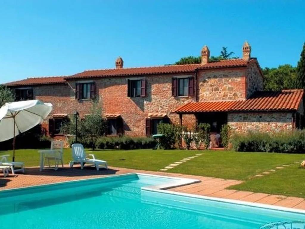 casale in vendita a Castiglione del Lago