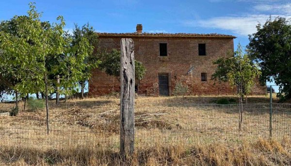 casale in vendita a Castiglione del Lago