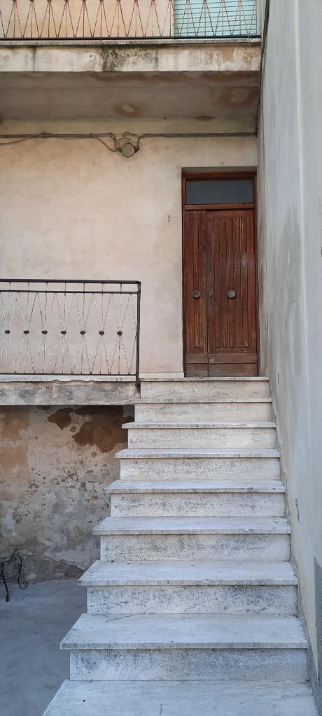 casa indipendente in vendita a Castiglione del Lago