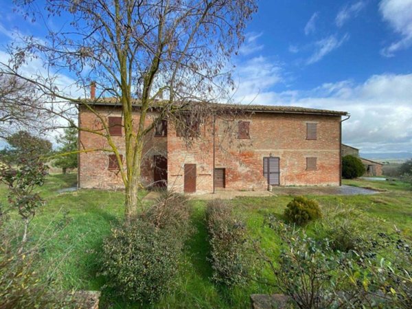 casa indipendente in vendita a Castiglione del Lago in zona Villastrada