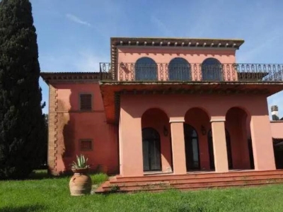 casa indipendente in vendita a Castiglione del Lago